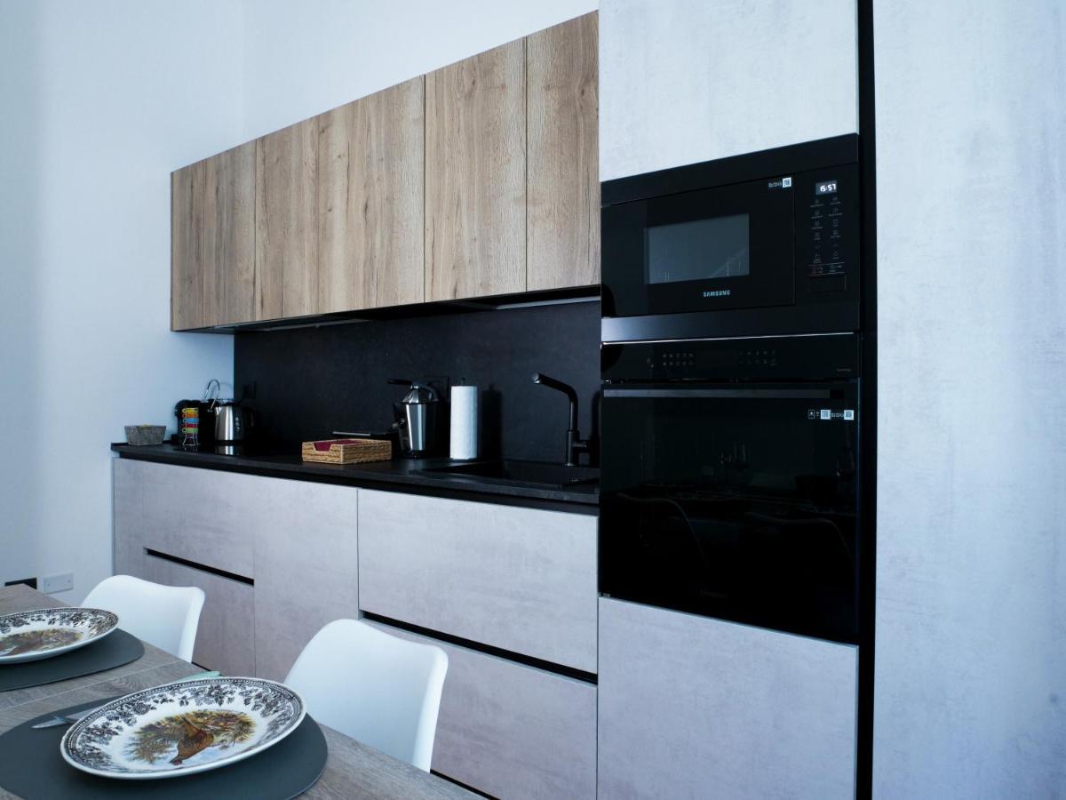 Wonderful Downtown Apartment-Hd Netflix, King-Size Bed, Two Minutes' Walk From Metro 米兰 外观 照片