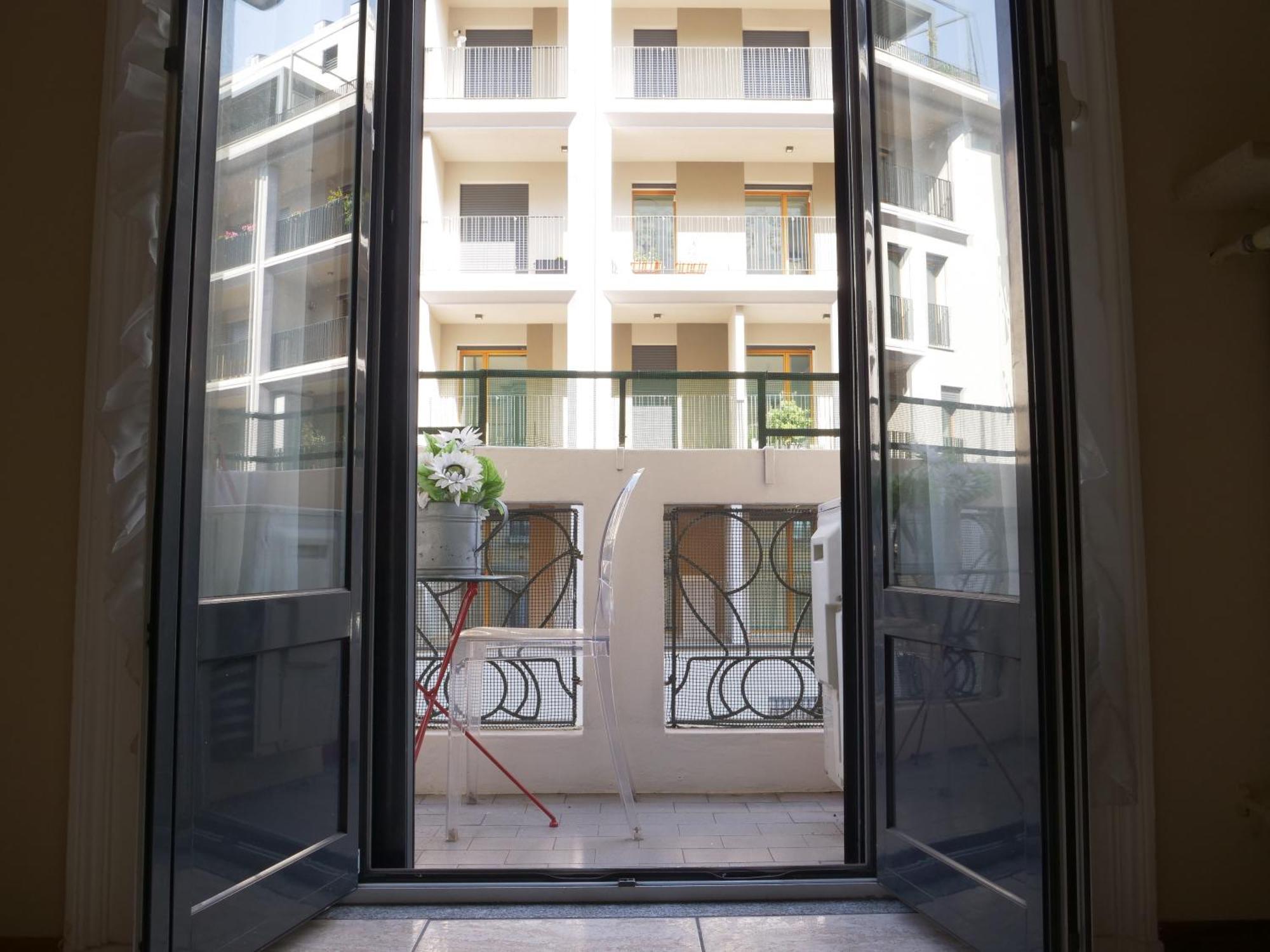 Wonderful Downtown Apartment-Hd Netflix, King-Size Bed, Two Minutes' Walk From Metro 米兰 外观 照片