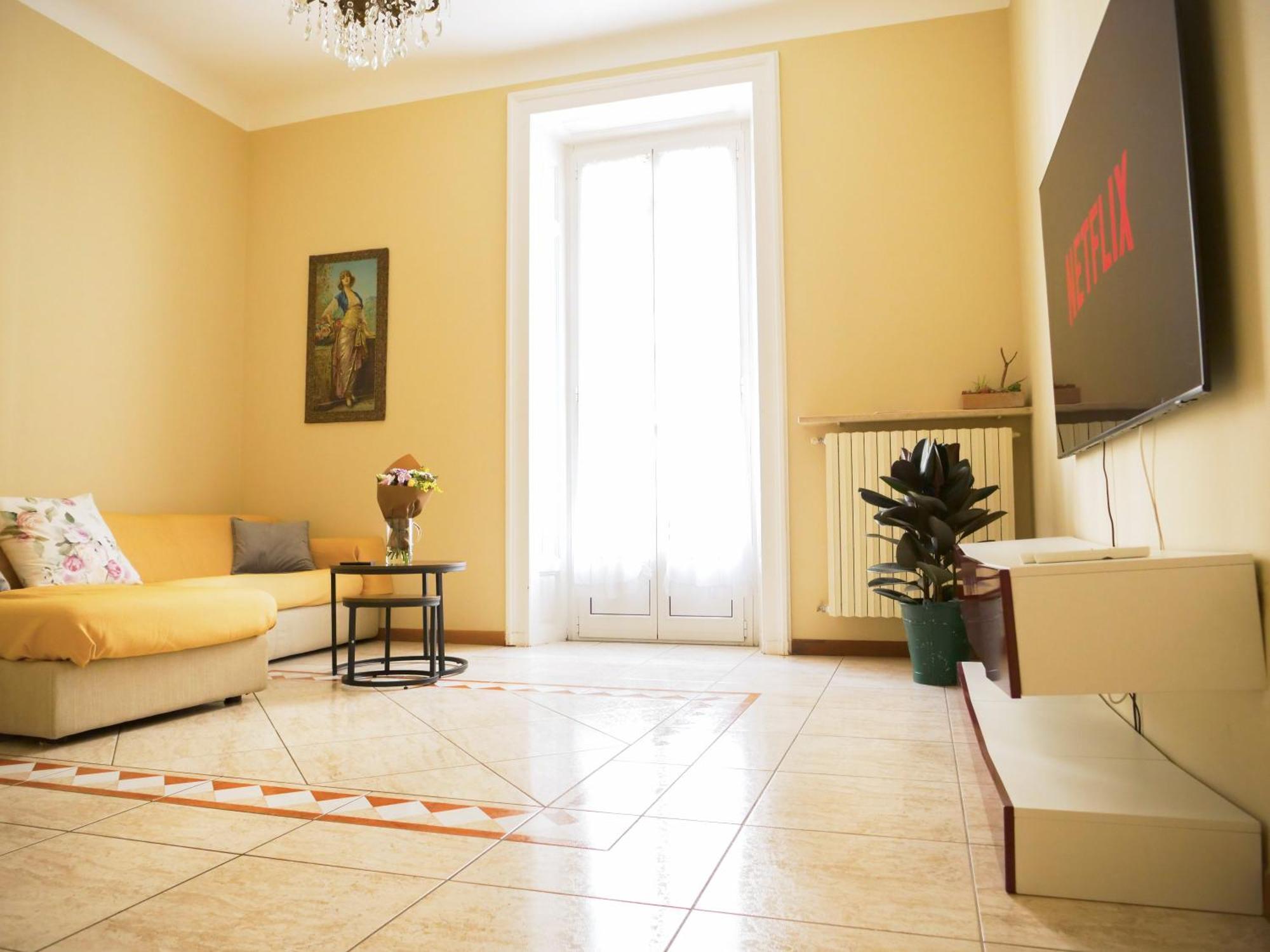 Wonderful Downtown Apartment-Hd Netflix, King-Size Bed, Two Minutes' Walk From Metro 米兰 外观 照片